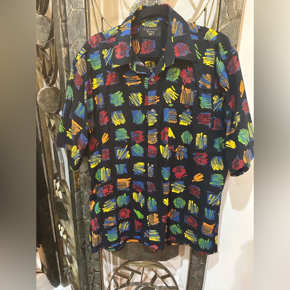 Countess Mara men’s short sleeve button down shirt  Size large